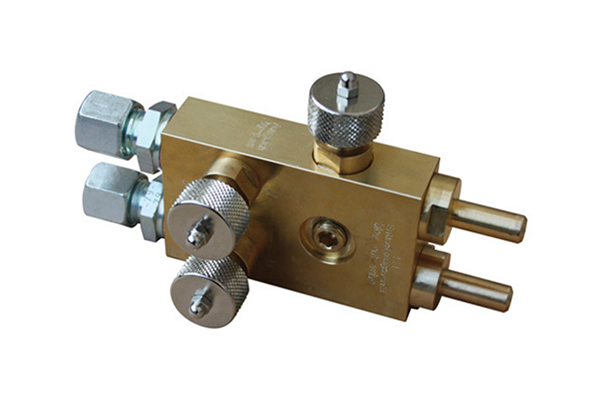 FISCHER DZ 23 - 3 Yollu Manifold